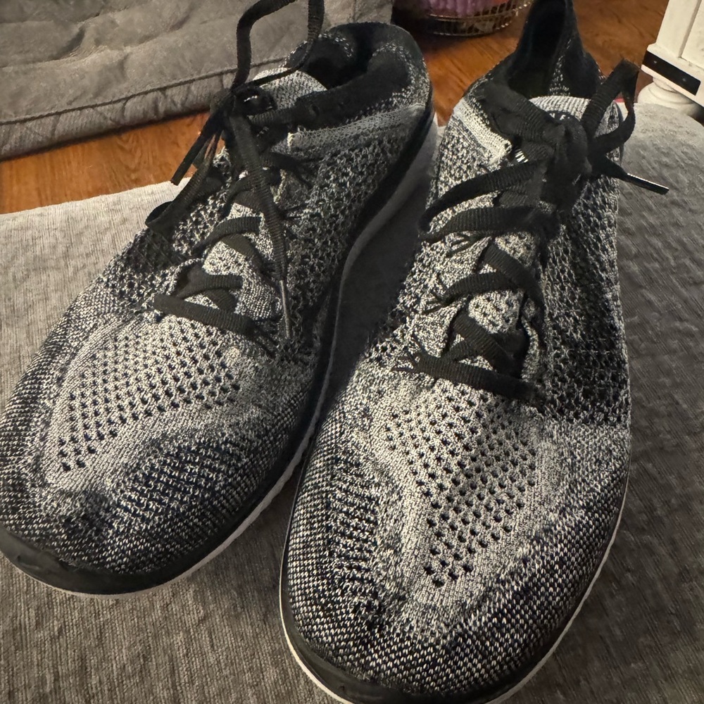 Nike Free RN Flyknit men’s size 10